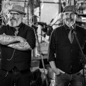 Portret binnen locatie, Fatal Moutains, Duiven_Fotografie Arthur van Leeuwen