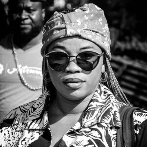 Straatportret, vrouw met zonnebril, Arnhem