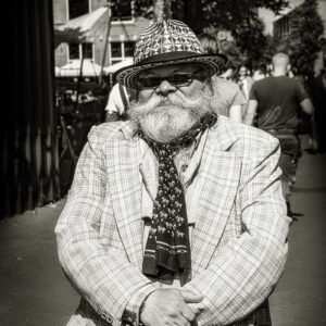 Straatportret, man met baard, Arnhem