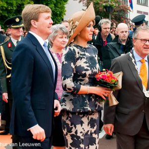 Alexander en Maxima, Duiven