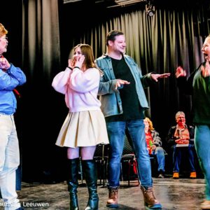 vol-animo _ alles op straat